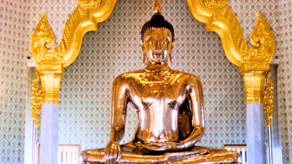バンコクのワット・トライミット（黄金仏像院）は黄金の仏像が輝く魅力